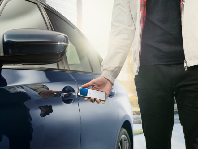 BMW's smartphone app krijgt als eerste het CCC Digital Key certificaat