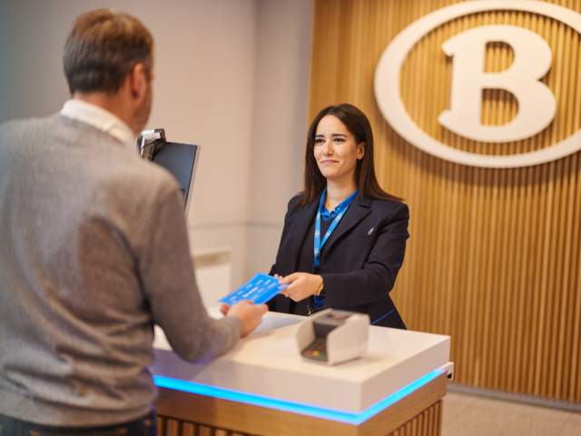 NMBS/SNCB concentrates international train ticket sales in 12 travel stores