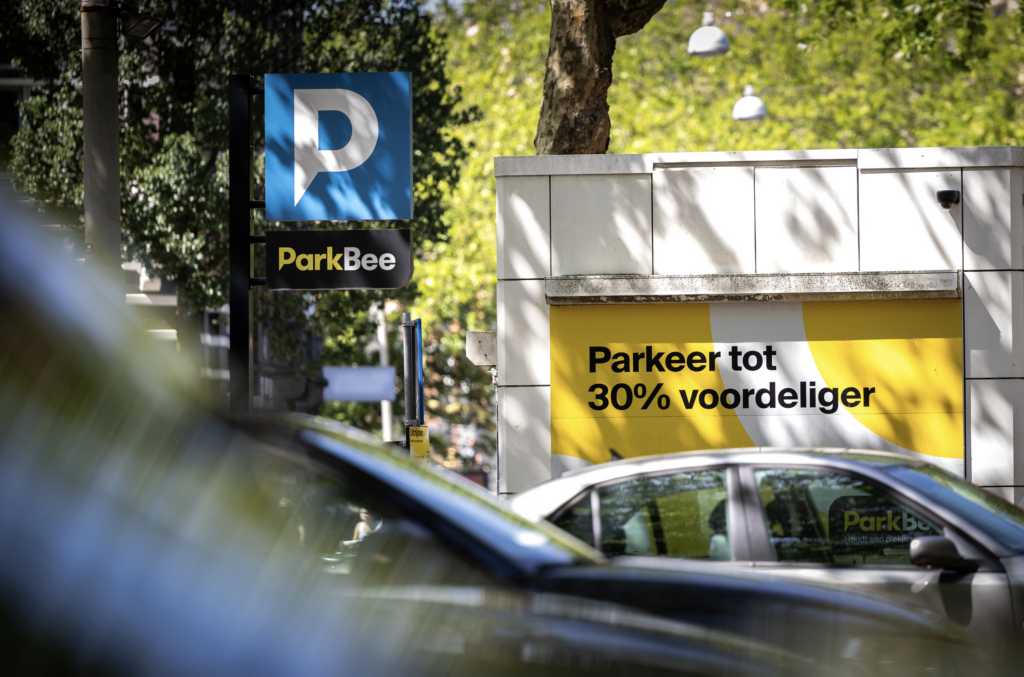 ParkBee app will now also offer street parking