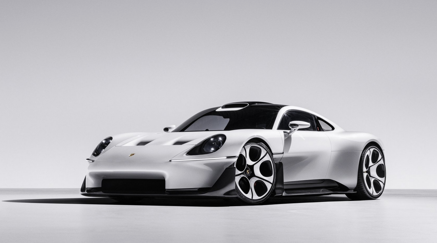 With the Mission S, Porsche hints at its sports cars of the future